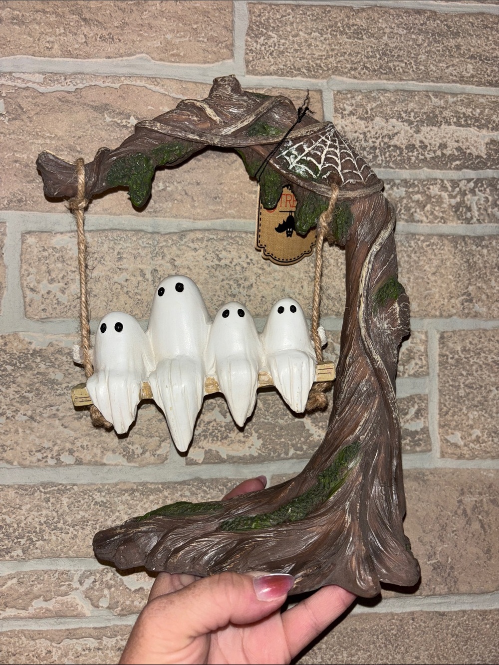 Halloween Ghost Swing Décor - White Ghosts on Brown Tree